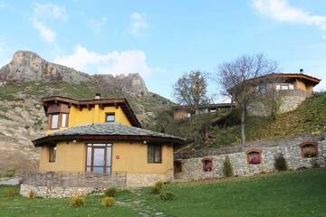 Фото номера Two-Bedroom House &quot;The Pond&quot; Дома для отпуска Eco Village Under the Cliffs г. Ilindentsi 16