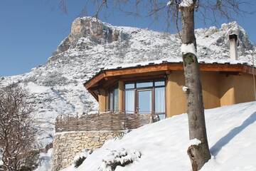 Фото номера Two-Bedroom House &quot;Panorama&quot; Дома для отпуска Eco Village Under the Cliffs г. Ilindentsi 3